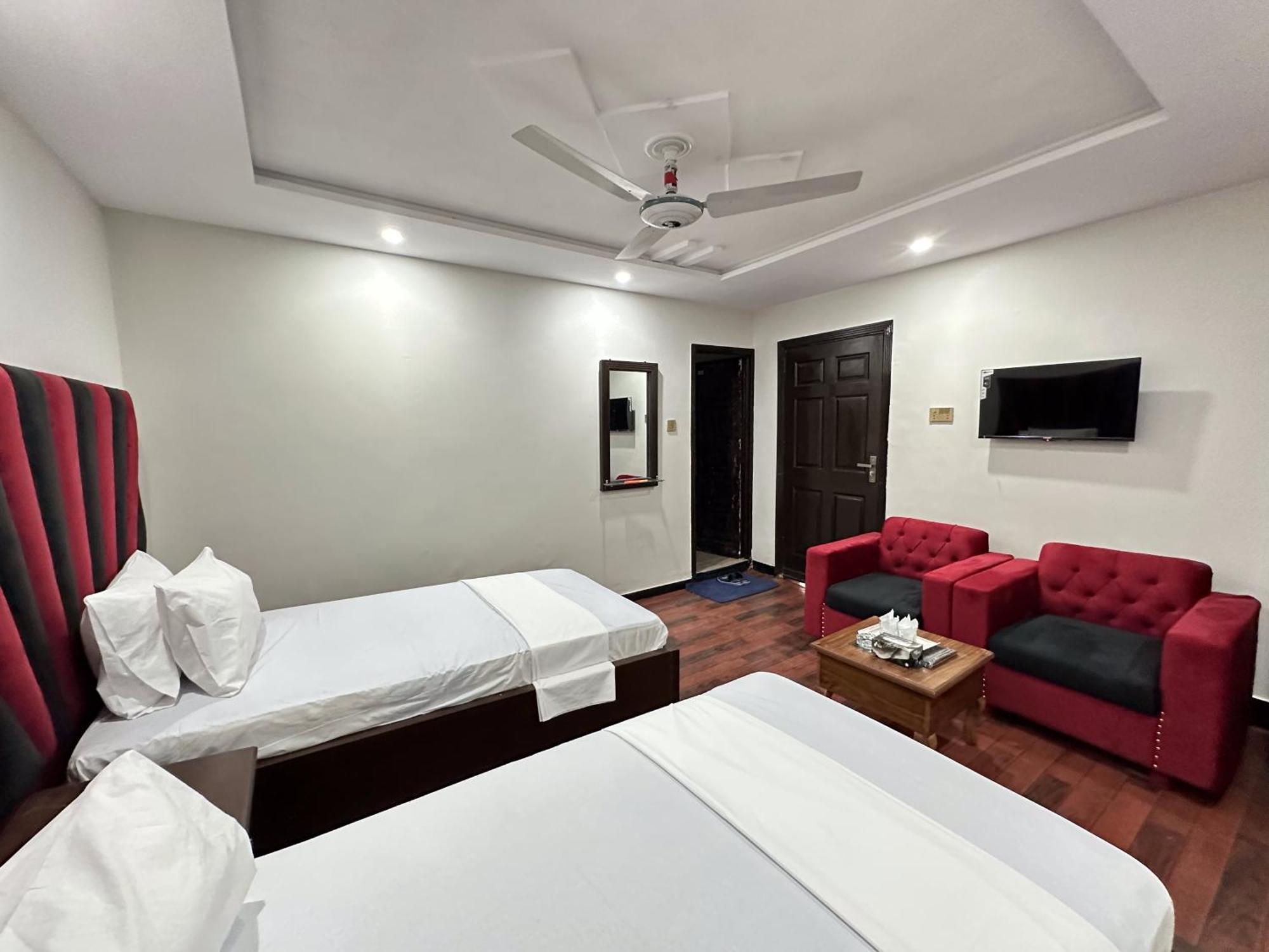 Decent Lodge Guest House Islamabad Exterior foto