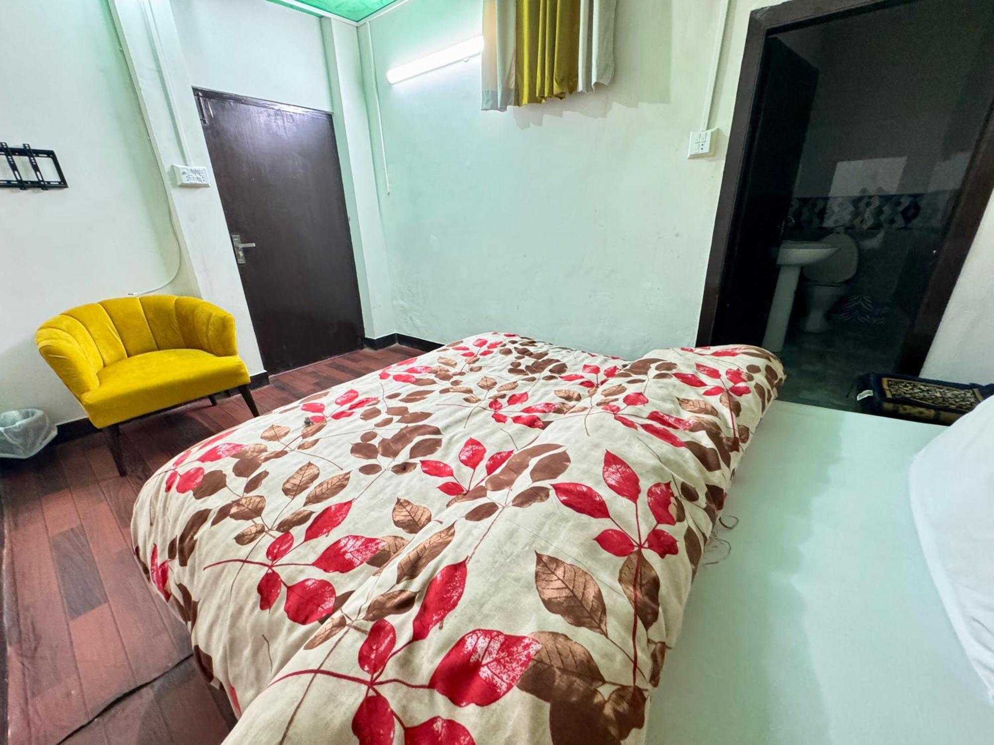 Decent Lodge Guest House Islamabad Exterior foto